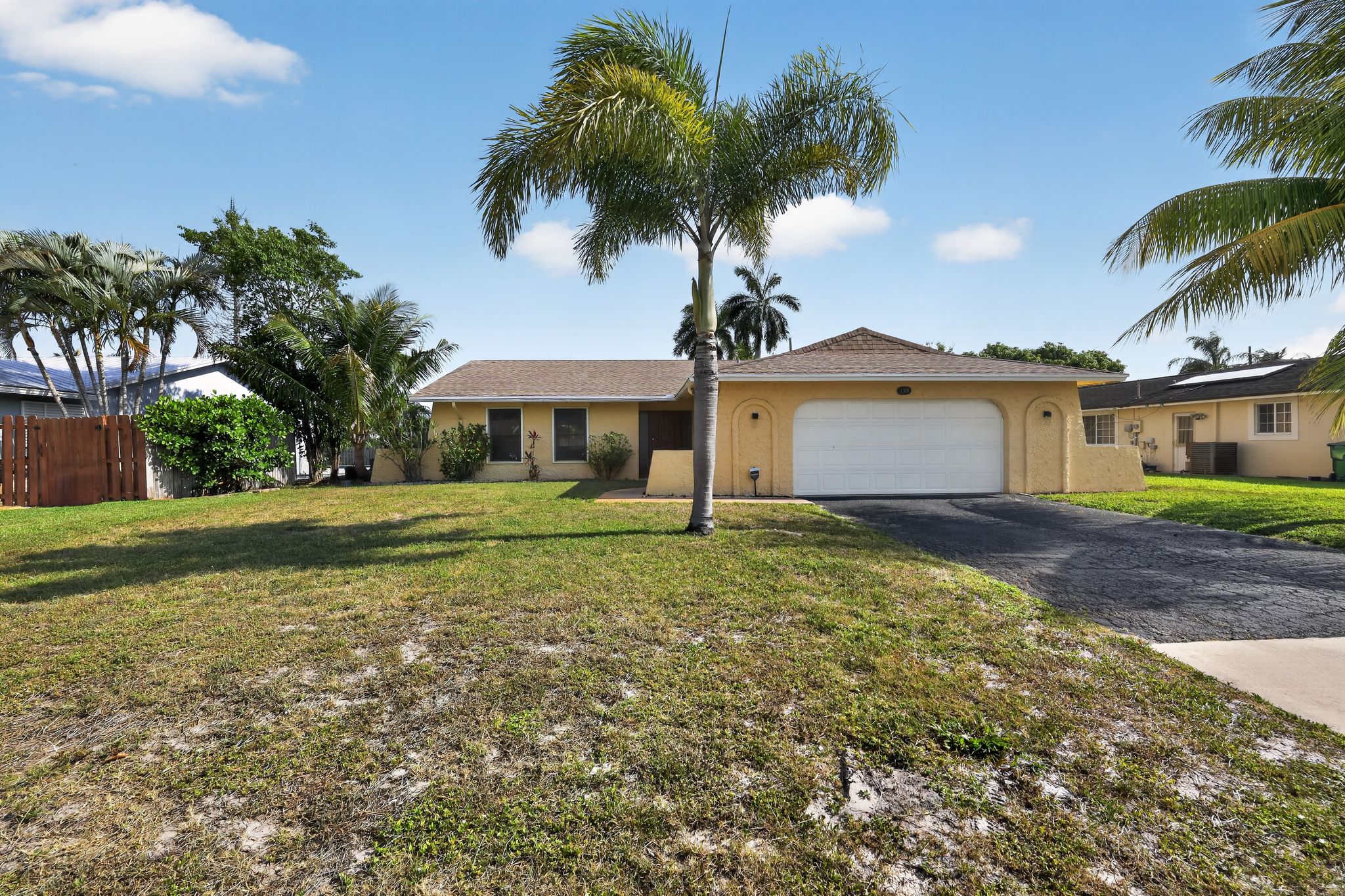Front exterior view 2 at 159 SE 26th Ave, Boynton Beach